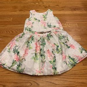 Pipa & Julie gorgeous matching set, top and skirt